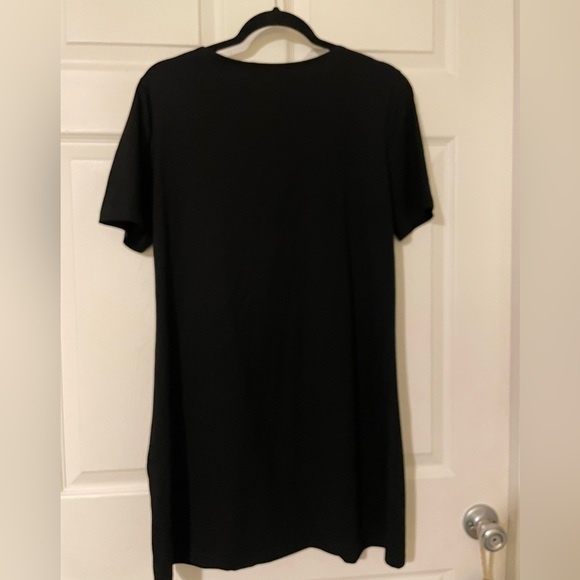 zeagoo Black Lace Up T-Shirt Dress
Size: XL - Picture 4 of 7